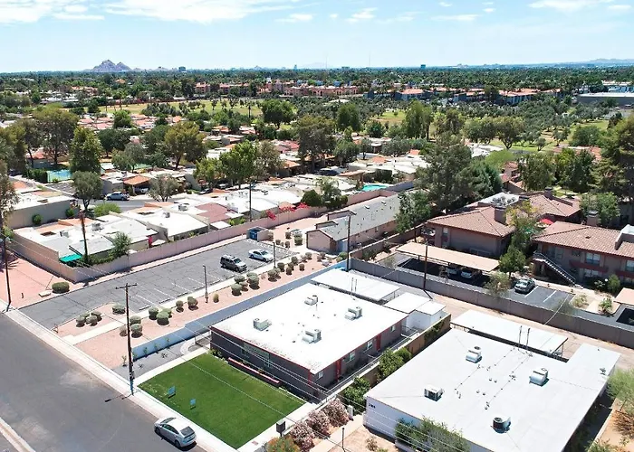Larocco On Turney Biltmore Apartment Phoenix
