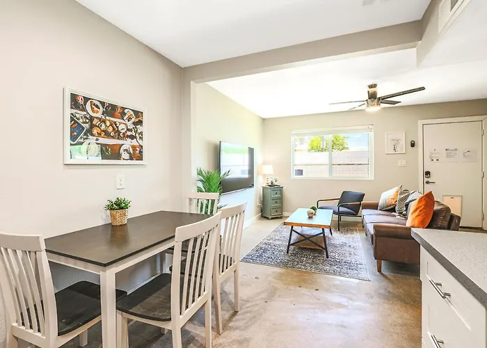 Larocco On Turney Biltmore * Phoenix
