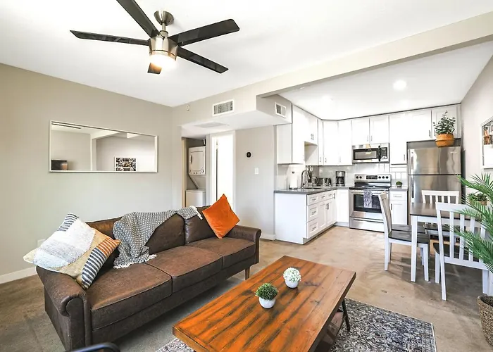 Apartment Larocco On Turney Biltmore *